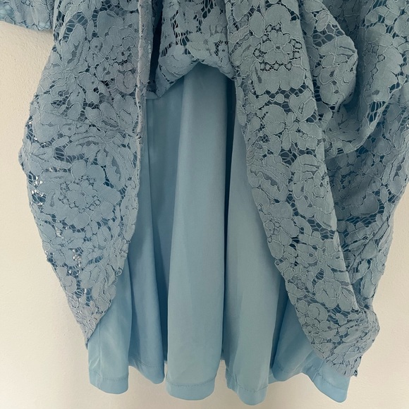 Lace Dress - Picture 5 of 6